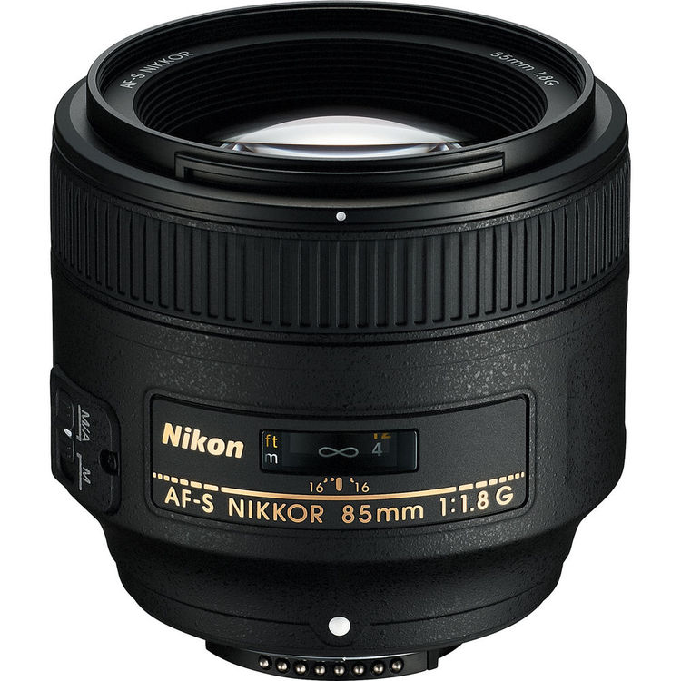 لنز Nikon 85mm f/1.8